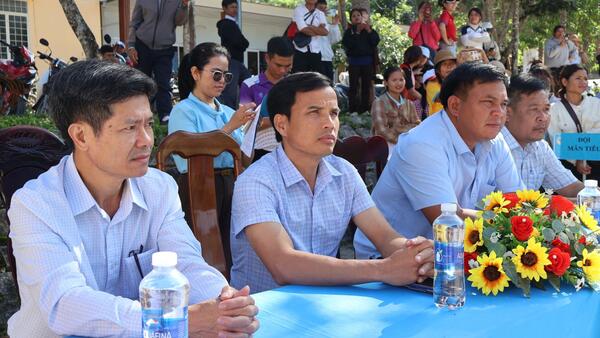 Măng Bút tổ chức Giải bóng đá nữ chào mừng kỷ niệm 96 năm Ngày thành lập Hội Liên hiệp Phụ nữ Việt Nam